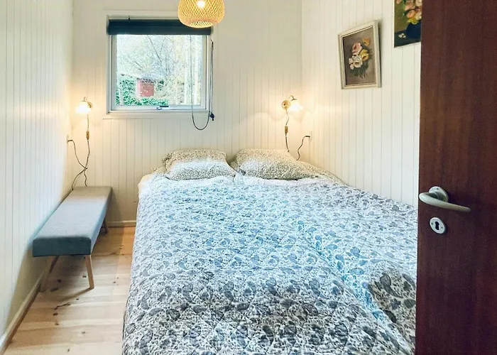 Near Forest And Vakantiehuis Glesborg