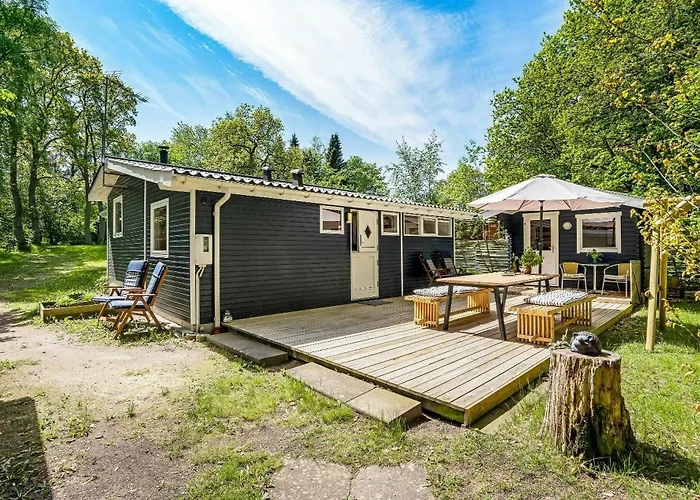 Vakantiehuis Near Forest And